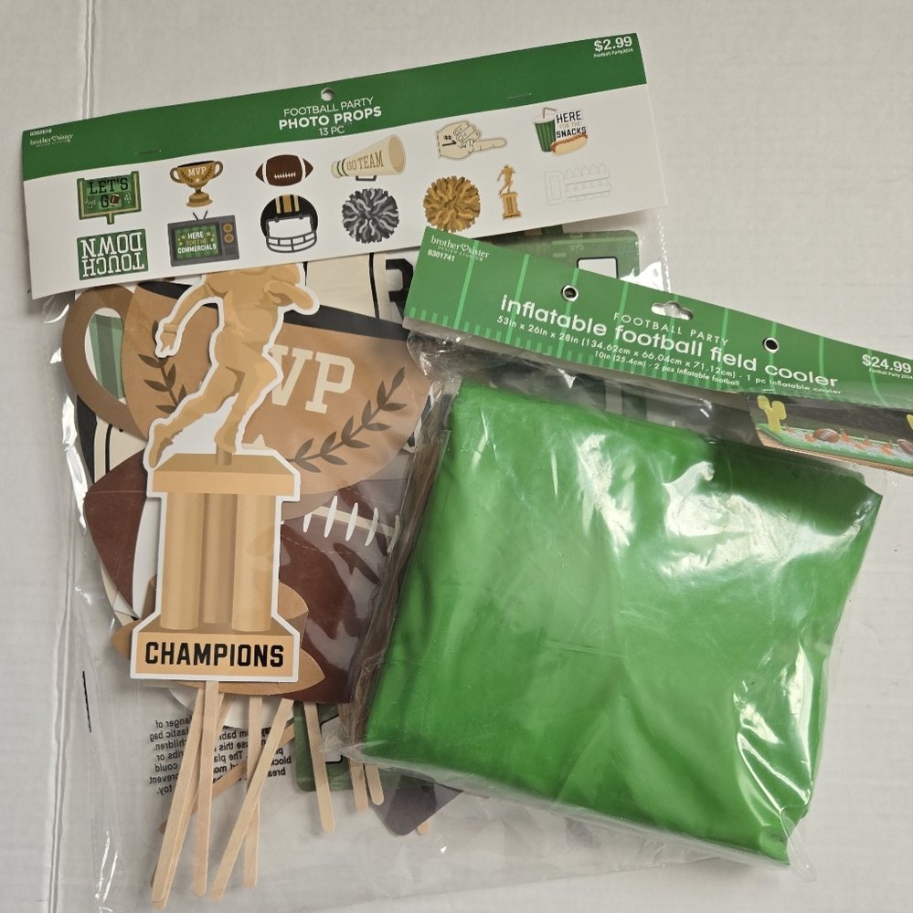 FOOTBALL GAME DAY SUPPLIES ๐ - Picture 2 of 5
